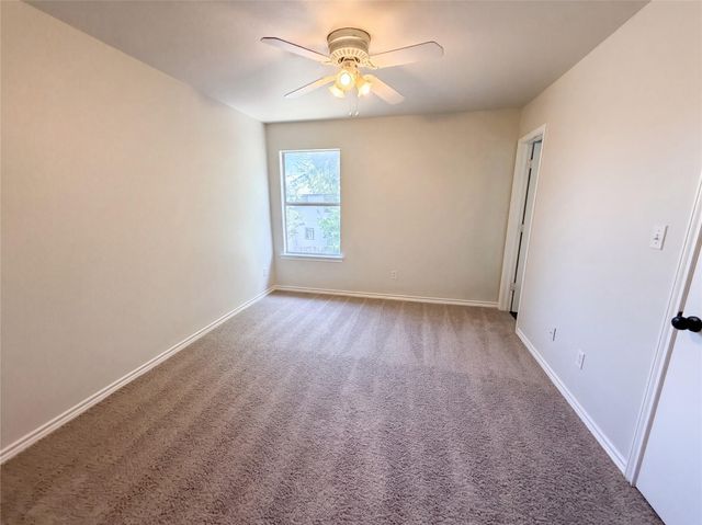 1555 Parkfield CIR, Round Rock, TX 78664