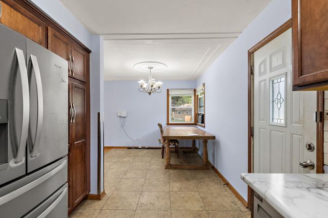 6924 Scott Avenue N, Brooklyn Center, MN 55429