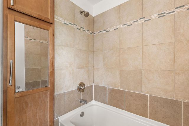 6924 Scott Avenue N, Brooklyn Center, MN 55429