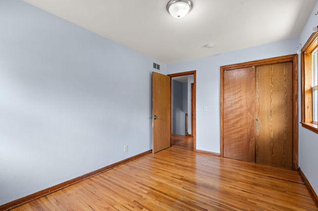 6924 Scott Avenue N, Brooklyn Center, MN 55429