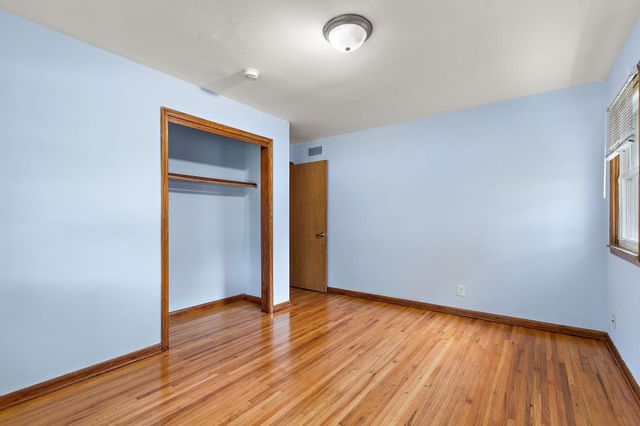 6924 Scott Avenue N, Brooklyn Center, MN 55429