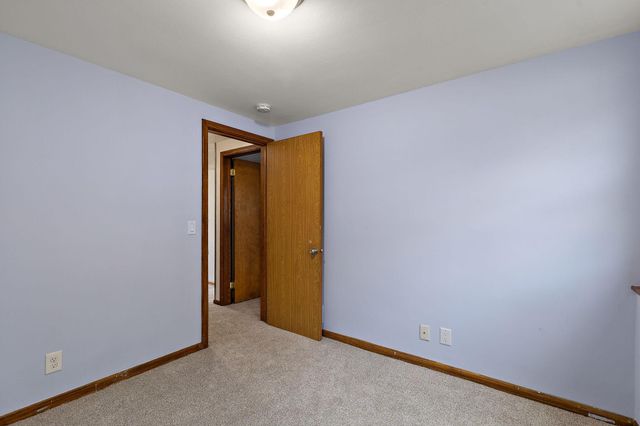6924 Scott Avenue N, Brooklyn Center, MN 55429