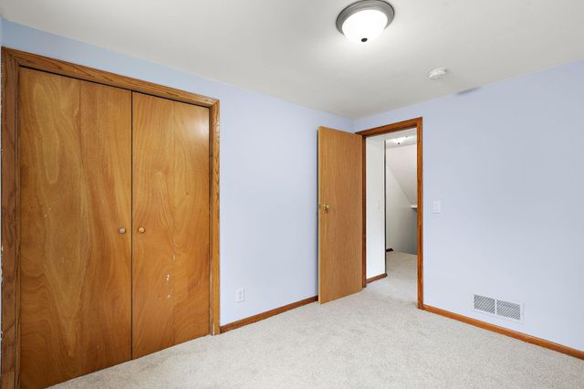 6924 Scott Avenue N, Brooklyn Center, MN 55429