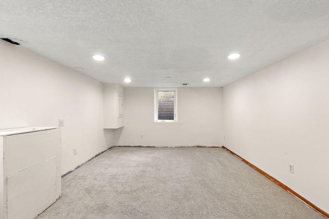 6924 Scott Avenue N, Brooklyn Center, MN 55429