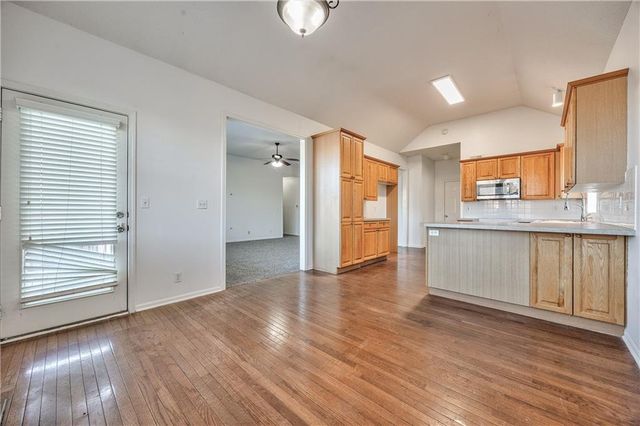 123 N Indian Wells Drive, Olathe, KS 66061