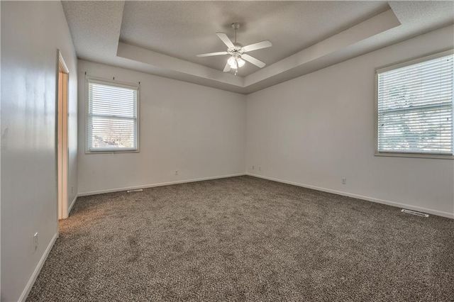 123 N Indian Wells Drive, Olathe, KS 66061