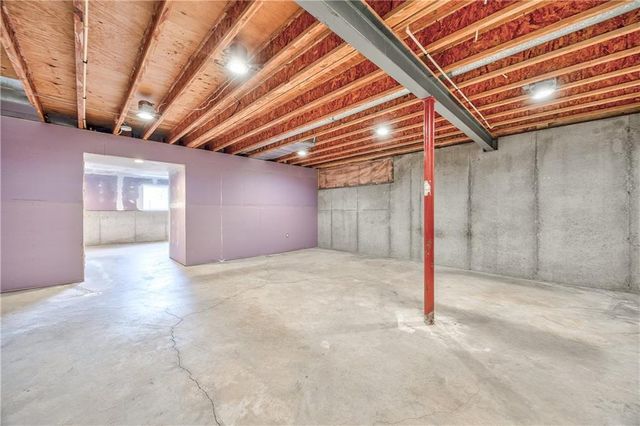 123 N Indian Wells Drive, Olathe, KS 66061