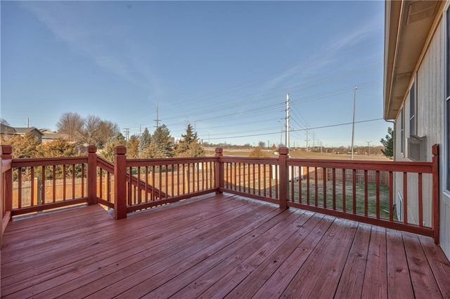 123 N Indian Wells Drive, Olathe, KS 66061