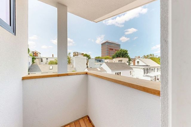 131 Charles Street R, Cambridge, MA 02141