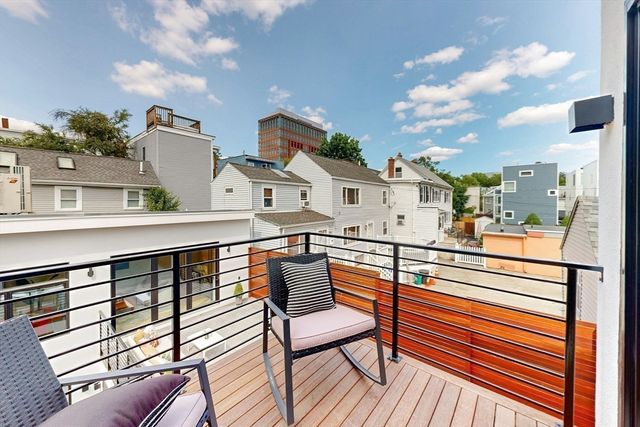 131 Charles Street R, Cambridge, MA 02141
