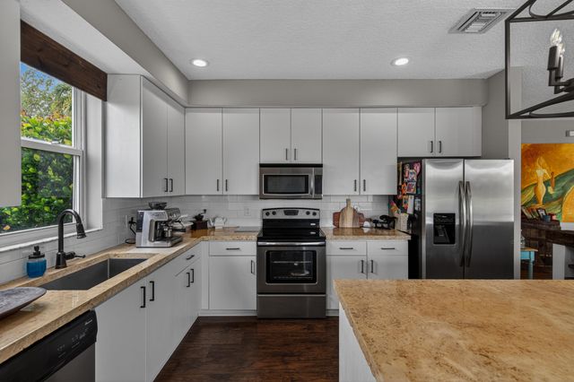 791 SW 191st Avenue, Pembroke Pines, FL 33029