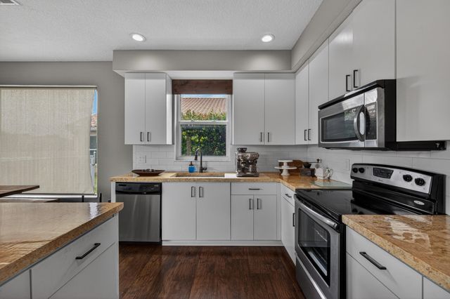 791 SW 191st Avenue, Pembroke Pines, FL 33029