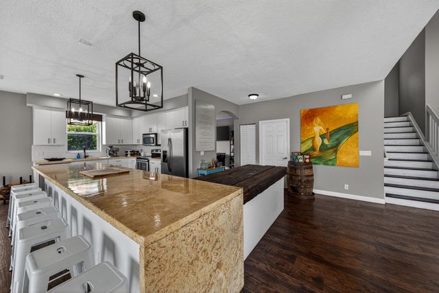 791 SW 191st Avenue, Pembroke Pines, FL 33029