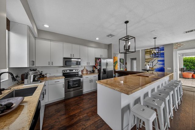 791 SW 191st Avenue, Pembroke Pines, FL 33029