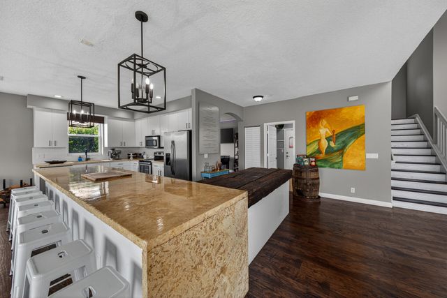 791 SW 191st Avenue, Pembroke Pines, FL 33029