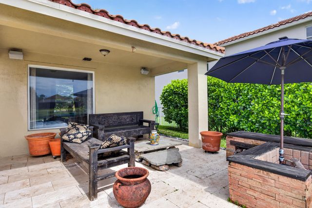 791 SW 191st Avenue, Pembroke Pines, FL 33029