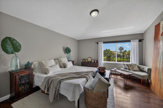 791 SW 191st Avenue, Pembroke Pines, FL 33029