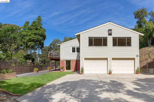 4451 Saint Andrews Rd, Oakland, CA 94605