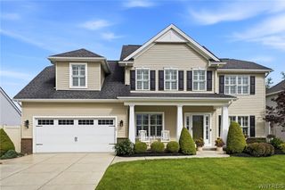 5 Parliament Lane, Lancaster, NY 14086