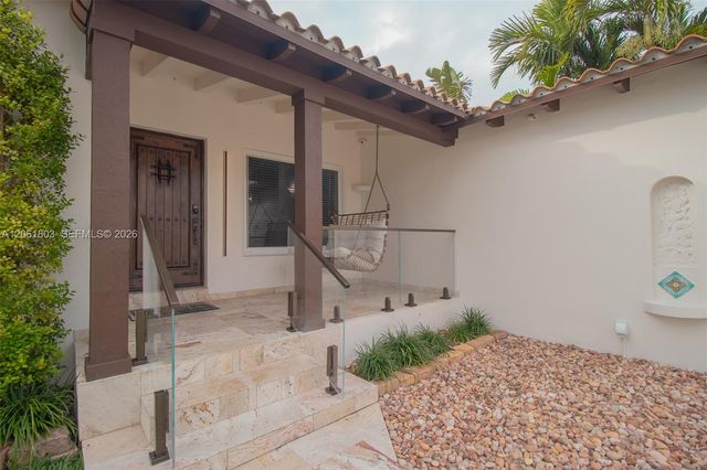 3722 Royal Palm Avenue, Miami Beach, FL 33140