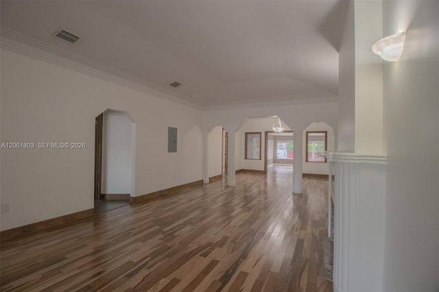 3722 Royal Palm Avenue, Miami Beach, FL 33140