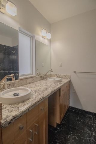 3722 Royal Palm Avenue, Miami Beach, FL 33140