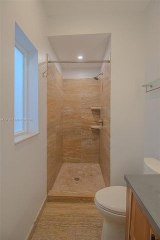 3722 Royal Palm Avenue, Miami Beach, FL 33140