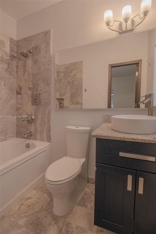 3722 Royal Palm Avenue, Miami Beach, FL 33140