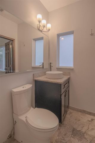 3722 Royal Palm Avenue, Miami Beach, FL 33140