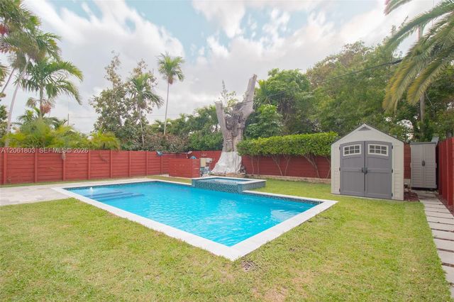 3722 Royal Palm Avenue, Miami Beach, FL 33140