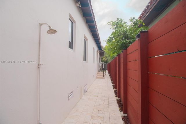 3722 Royal Palm Avenue, Miami Beach, FL 33140