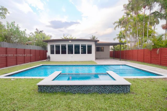 3722 Royal Palm Avenue, Miami Beach, FL 33140