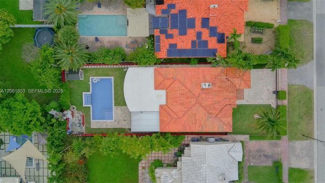 3722 Royal Palm Avenue, Miami Beach, FL 33140