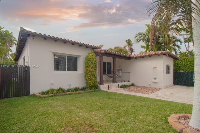 3722 Royal Palm Avenue, Miami Beach, FL 33140