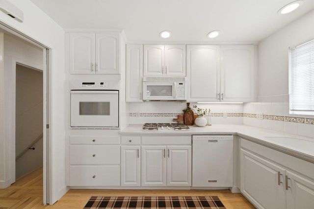 65 Olcese Court, Daly City, CA 94015
