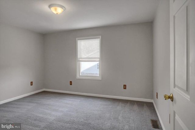 18 LARCH DRIVE, Shippensburg, PA 17257