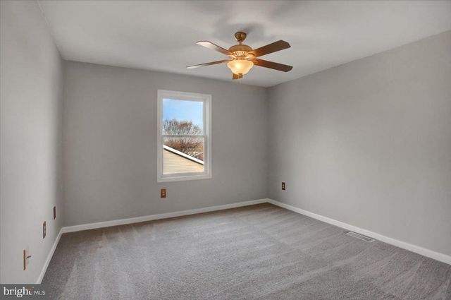 18 LARCH DRIVE, Shippensburg, PA 17257