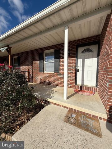 18 LARCH DRIVE, Shippensburg, PA 17257