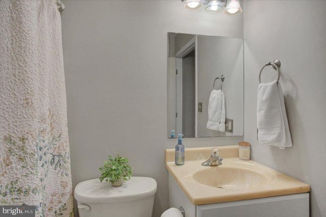 18 LARCH DRIVE, Shippensburg, PA 17257