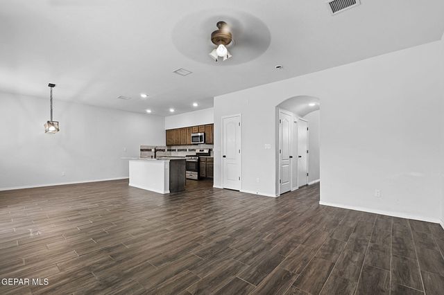 12249 DESERT VISTA Avenue, El Paso, TX 79938