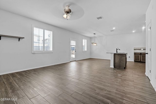 12249 DESERT VISTA Avenue, El Paso, TX 79938