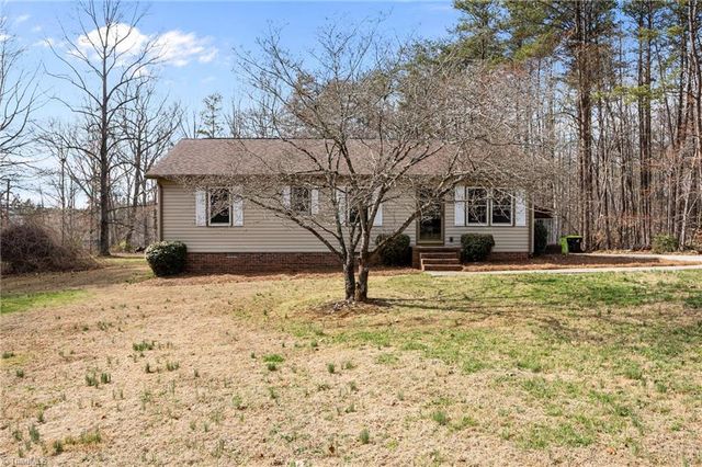 8826 Colgate Road, Stokesdale, NC 27357