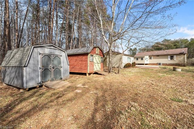 8826 Colgate Road, Stokesdale, NC 27357