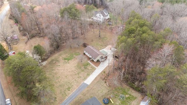 8826 Colgate Road, Stokesdale, NC 27357