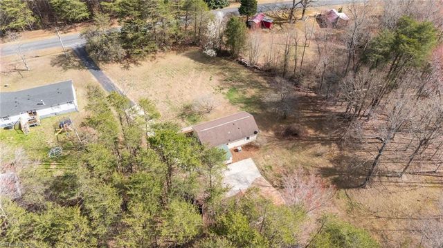 8826 Colgate Road, Stokesdale, NC 27357