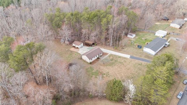 8826 Colgate Road, Stokesdale, NC 27357