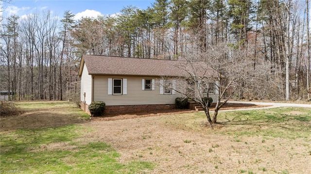 8826 Colgate Road, Stokesdale, NC 27357