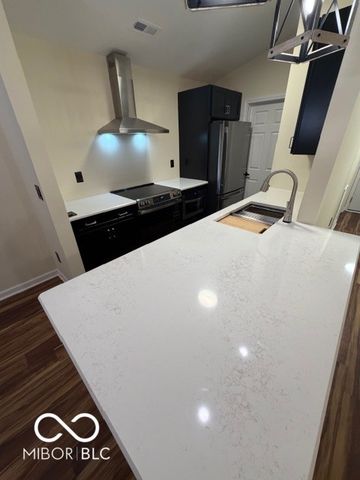 12515 Timber Creek Drive 9, Carmel, IN 46032