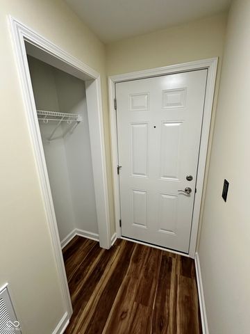 12515 Timber Creek Drive 9, Carmel, IN 46032