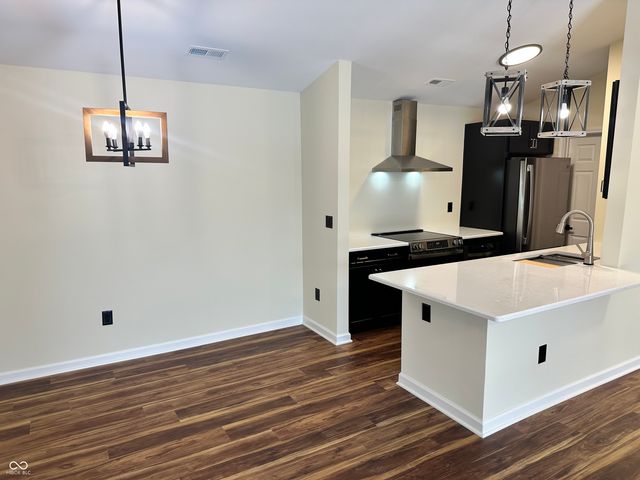 12515 Timber Creek Drive 9, Carmel, IN 46032